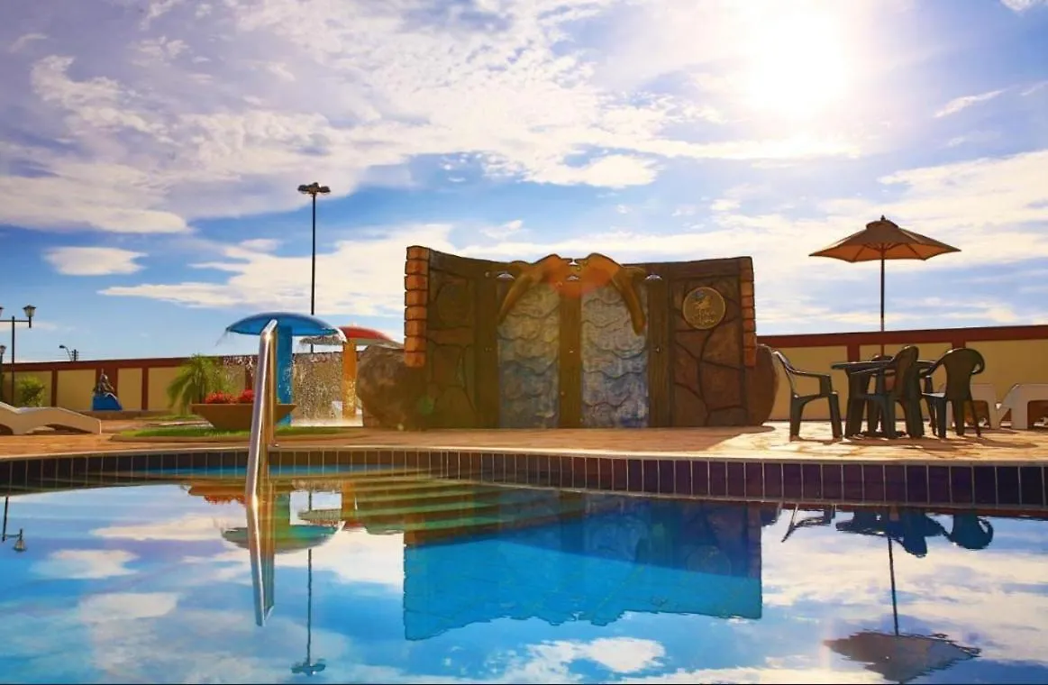 Golden Dolphin Aparthotel Caldas Novas 3*,